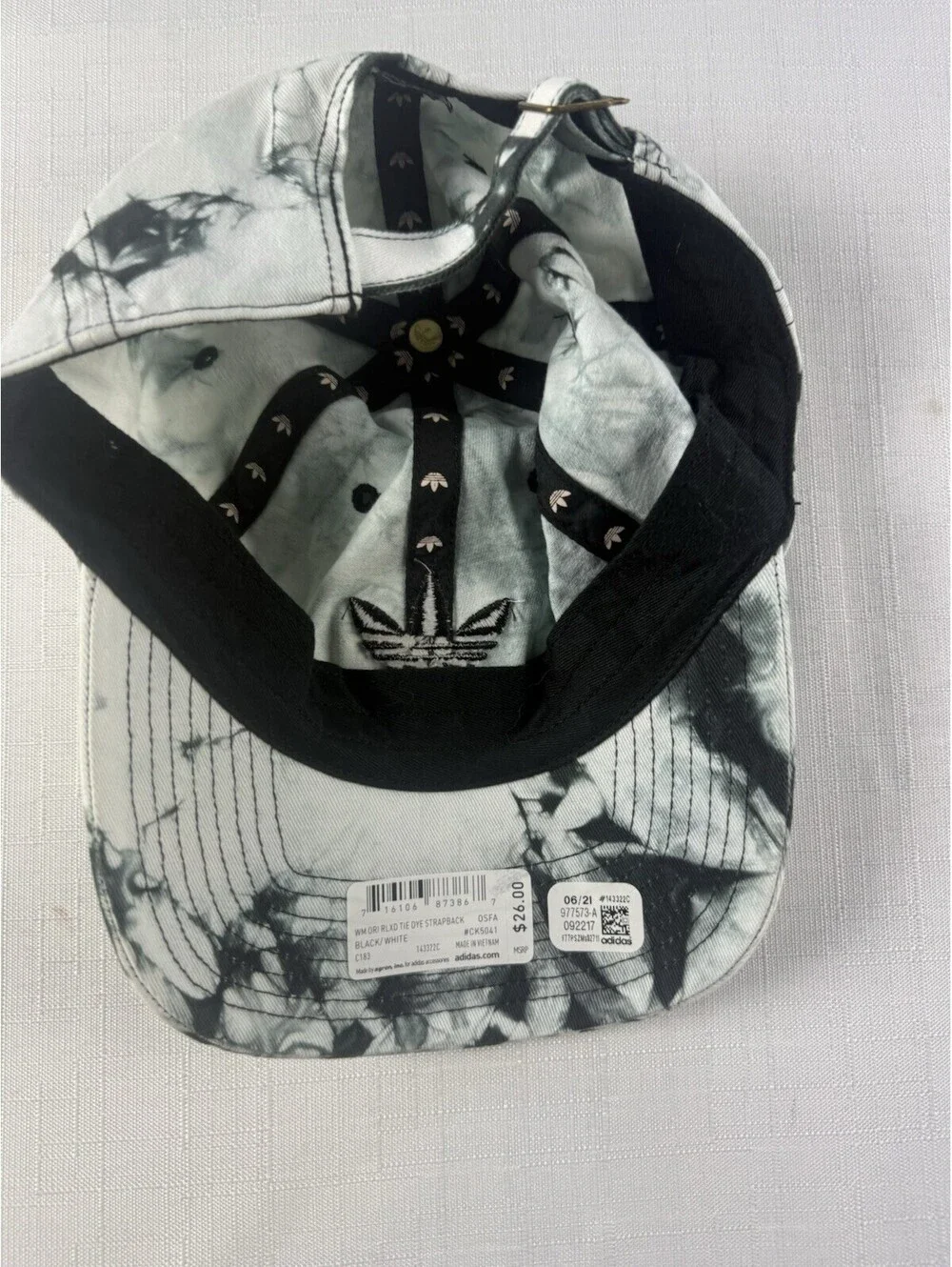 Adidas Originals Tie Dye Trefoil Strapback Hat Cap Black White Women’s OSFA NWT